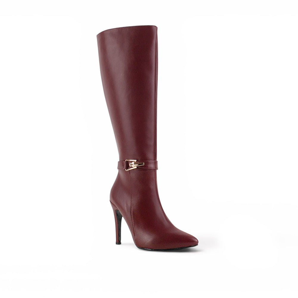 vista diagonal de botas vino para dama con tacón alto 11cm 