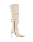 vista superior de botas beige para dama con punta y tacón 11 cm 