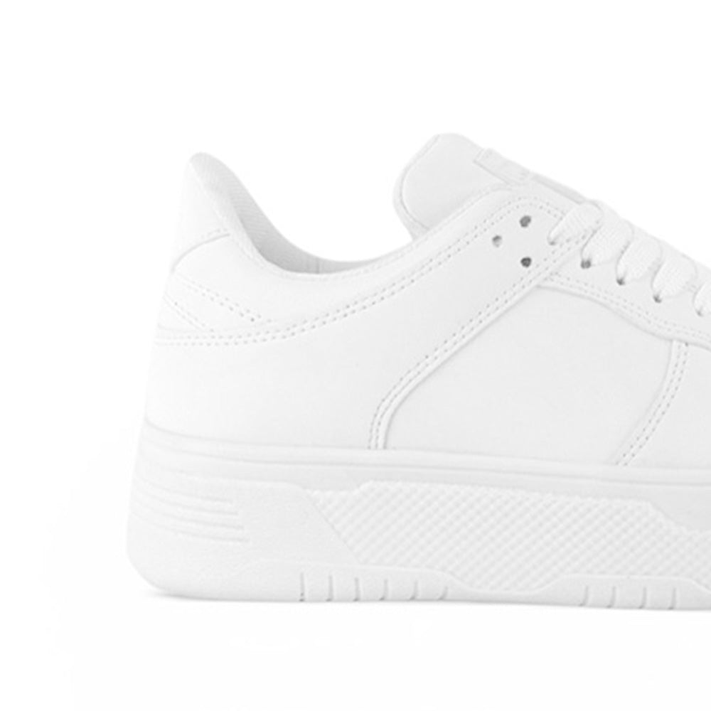vista trasera de tenis blancos lisos para dama con plataforma baja 4cm 