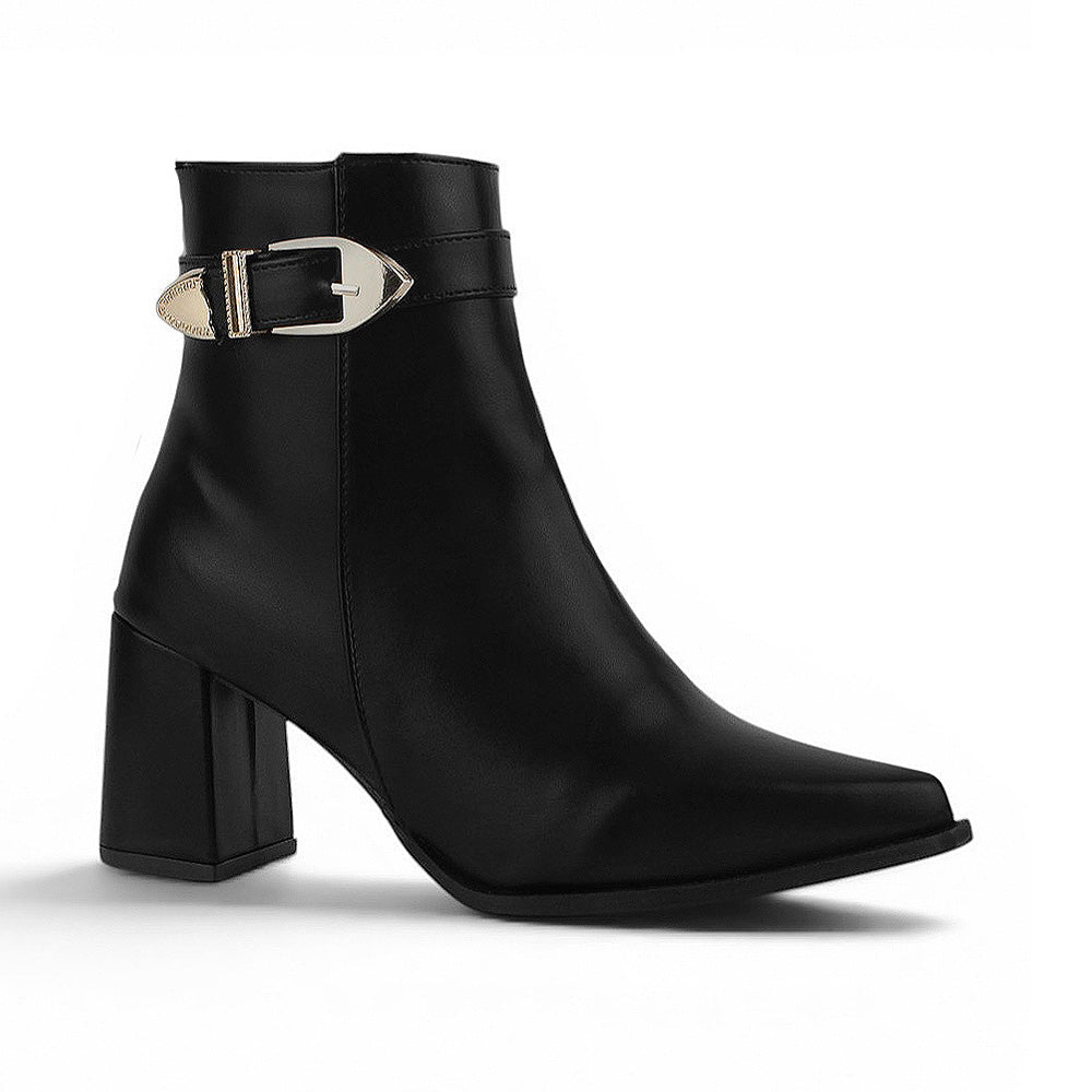 Botines negros con punta semicuadrada herraje metálico y tacón medio | Mod.4760104