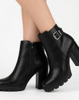 Botines negros con herraje decorativo, plataforma dentada y tacón medio 10cm para dama