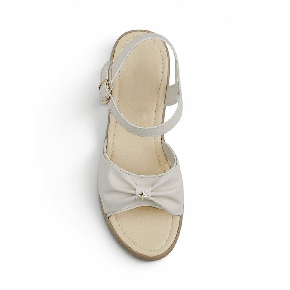 Vista superior de sandalia beige, punta abierta, pulsera ajustable al tobillo con plataforma baja 5cm para dama