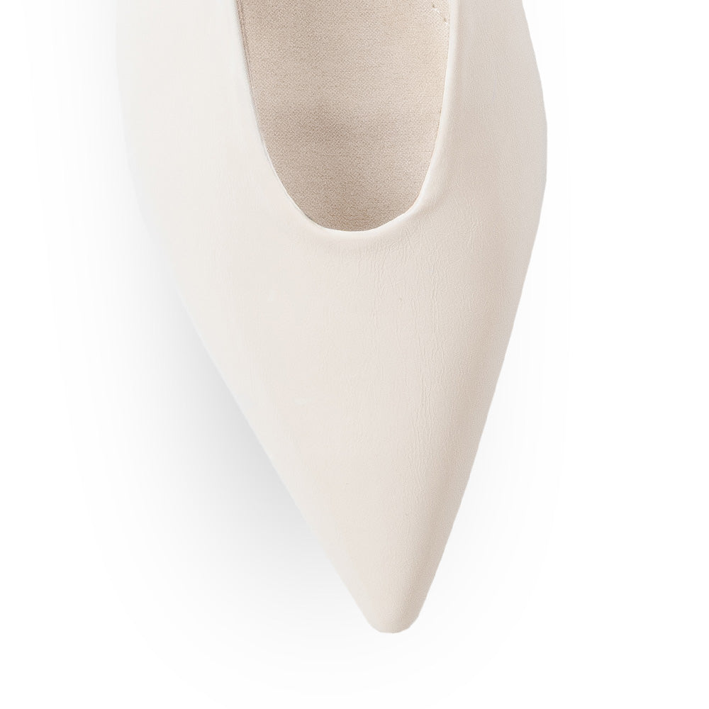 Zapatillas beige elegantes de punta fina con pulsera ajustable al talón | Mod.4890004
