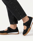 Tenis negros casuales con diseño ergonómico y suela antiderrapante 4cm para dama y pulsera de velcro en el empeine 