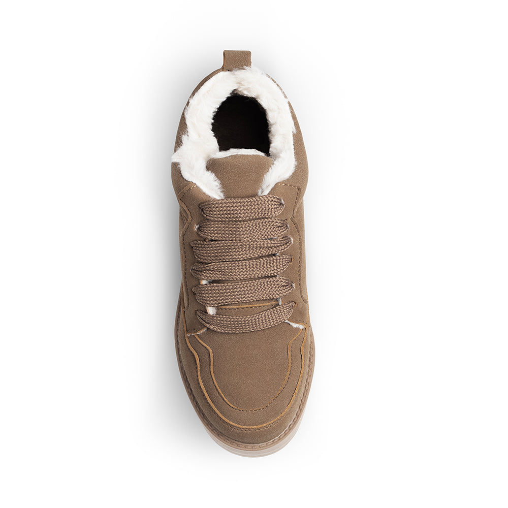 Vista superior en tenis café con forro afelpado y lataforma baja 4cm para dama 