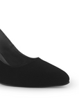 Vista a detalle de zapatilla para mujer con punta cerrada fina y tacón ancho de 9cm en color negro