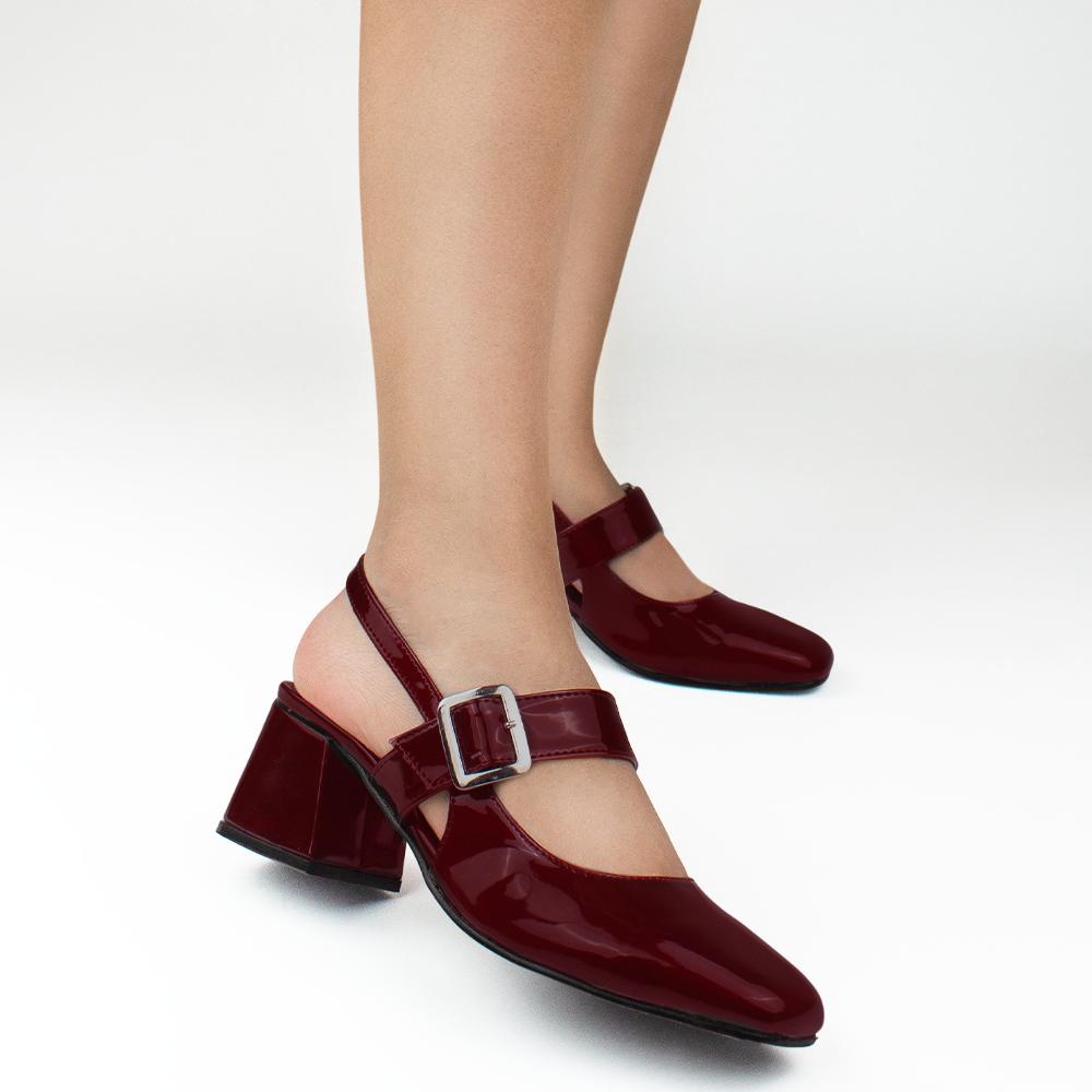 Zapatillas vino destalonada para mujer con tacón bajo de 5cm y hebilla ajustable en el empeine 