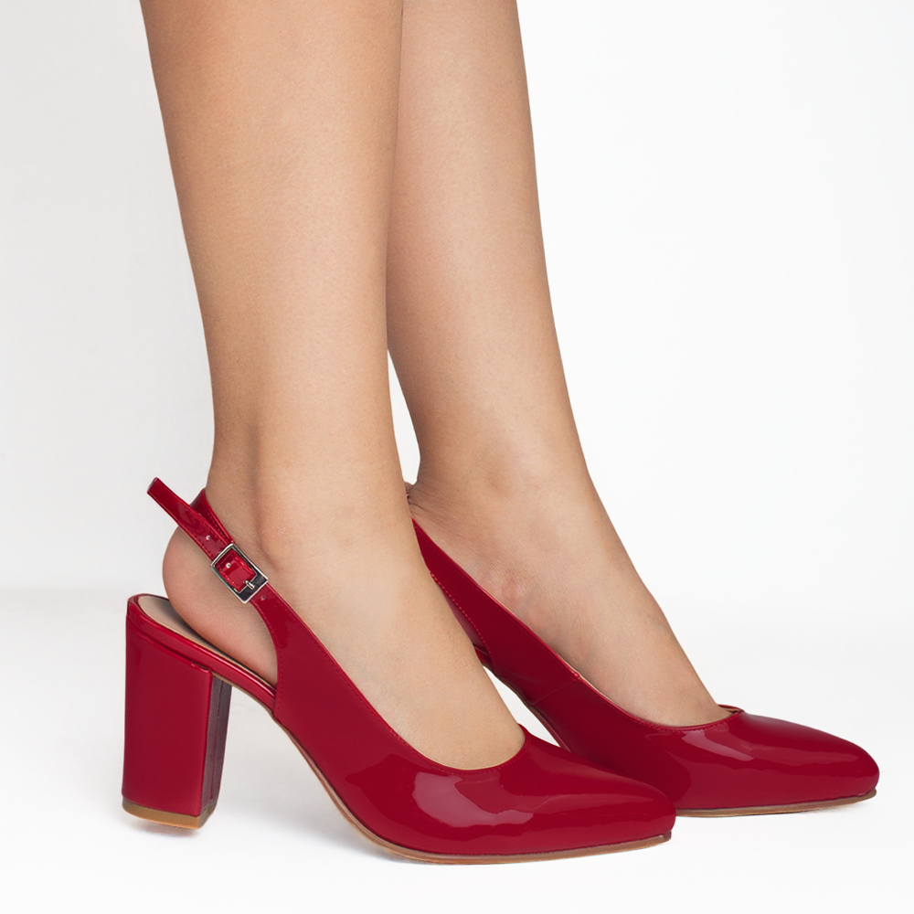 Zapatillas rojas con diseño destalonado para mujer con tacón ancho de 9cm y punta fina 