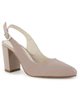 Vista diagonal de zapatilla maquillaje para mujer con tacón de 9cm punta cerrada y destalonado