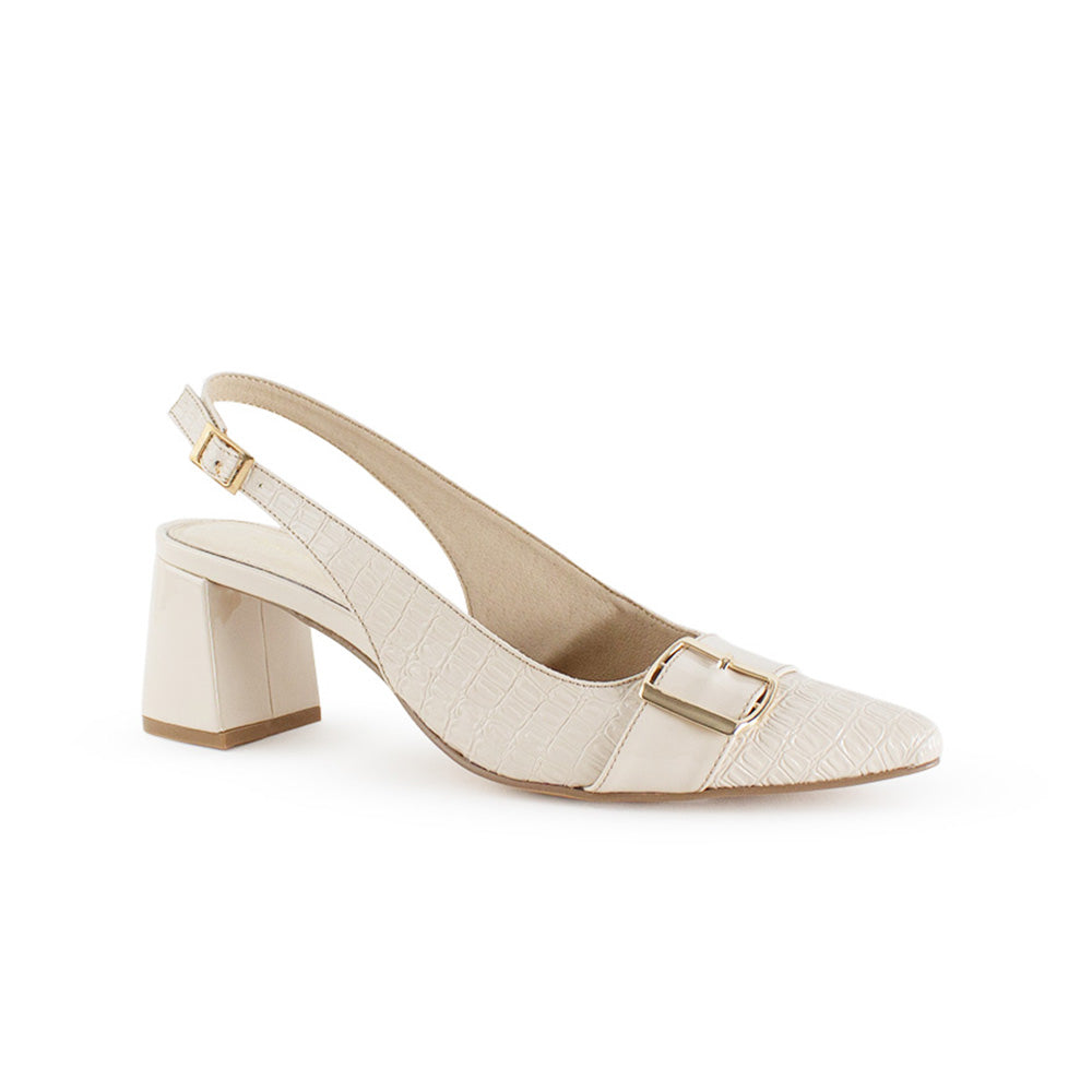 Vista diagonal de zapatilla beige con punta fina pulsera ajustable y tacón medio 7cm para dama 