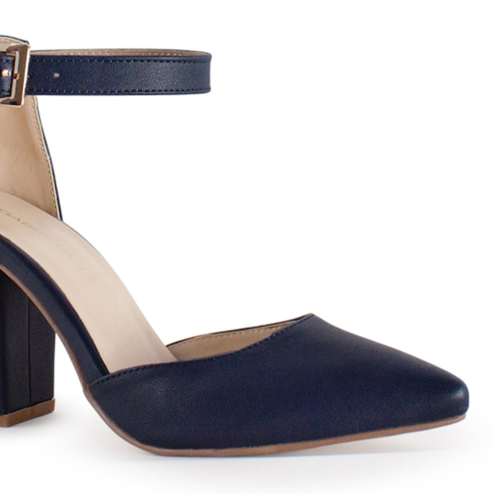 Zapatillas azul marino con punta fina cerrada y pulsera ajustable con hebilla | Mod.4950002