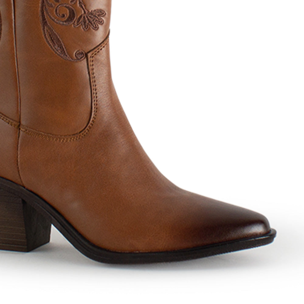 Botas Cafe Mujer Estilo Vaquera Bordado Puntal Casual 3402904