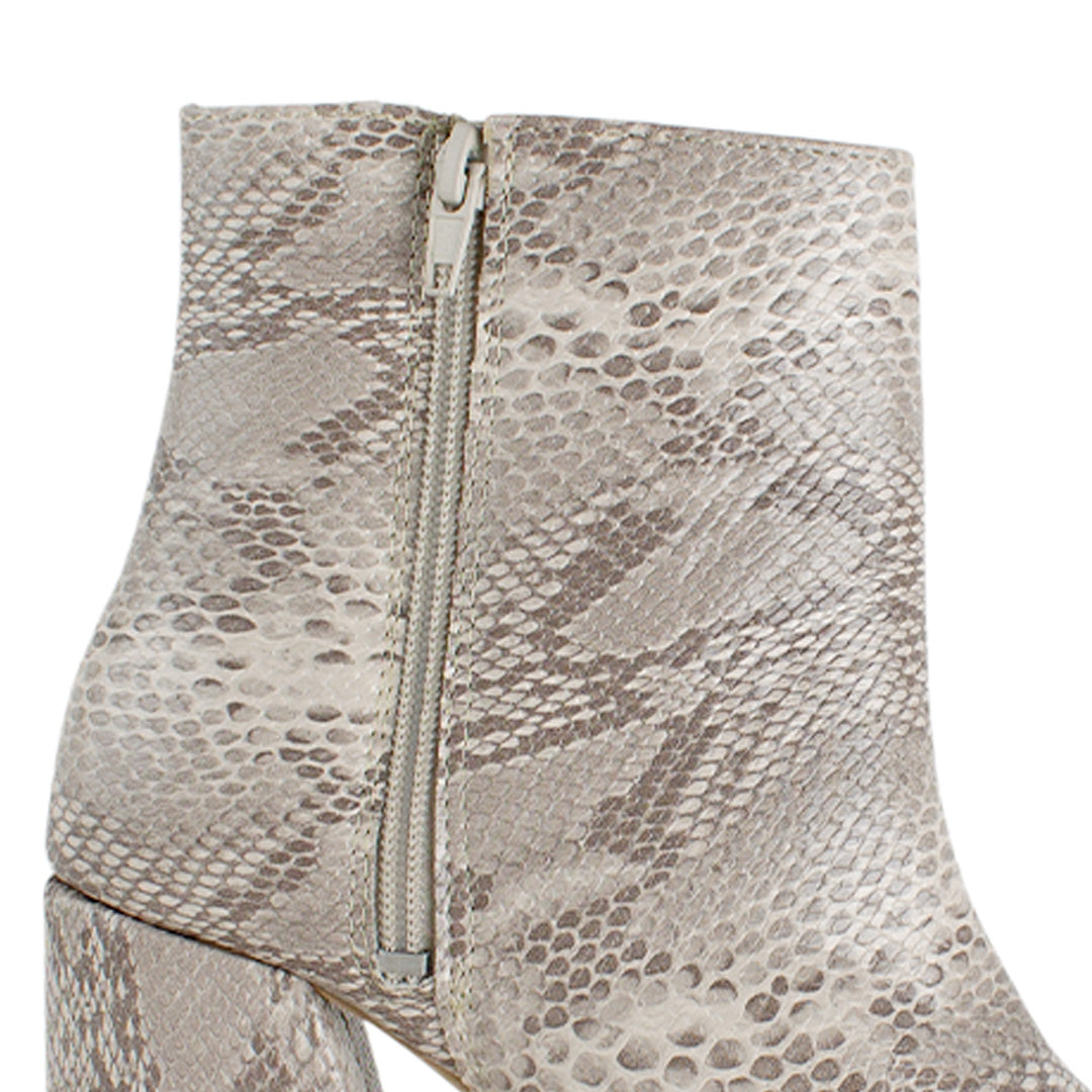 Botin Beige Tacon Grueso Punta Redonda Moda Invierno 4220038