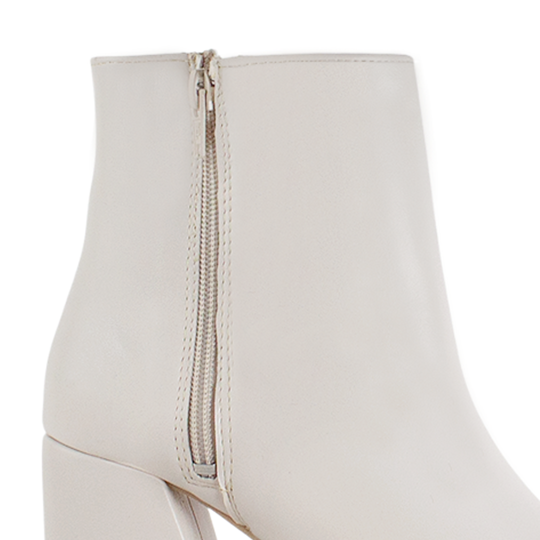 Botin Beige Tacon Grueso Punta Redonda Moda Invierno 4220039