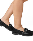 Zapato Negro Mujer Tipo Mocasin Con Adorno Metalico Tacon Bajo 4030134