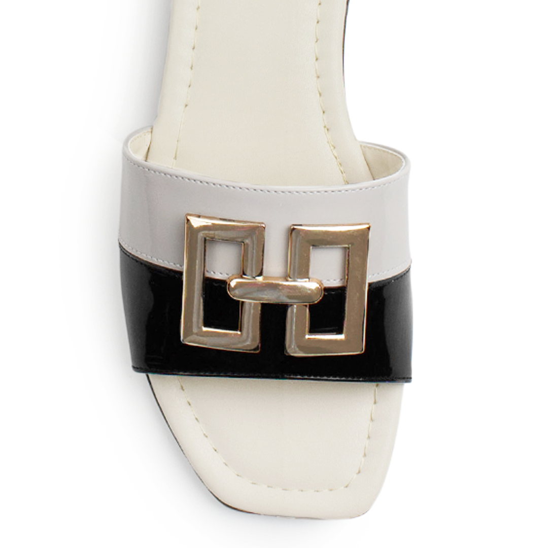 Sandalia Beige Negro Mujer Casual Piso Punta Cuadrada Herraje Moderno 3402967