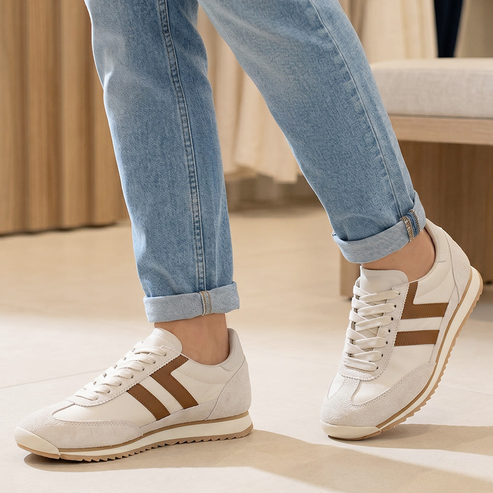 Tenis color gris con detalles en cafe casuales de mujer
