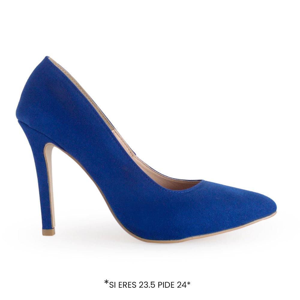 Vista lateral de zapatilla azul rey para mujer tipo stiletto con tacón delgado