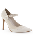 Vista diagonal de zapatilla beige con tacon delagdo de 10cm y pulsera para mujer