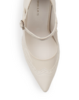 Vista de material charol en zapatilla stiletto color beige para mujer