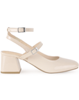 Vista lateral de zapatilla beige para mujer con doble hebilla y tacón de 5cm