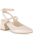 Vista diagonal de zapatilla beige para mujer con tacón escultural de 5cm y doble hebilla