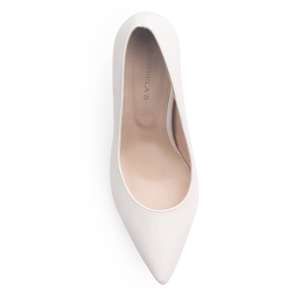 Vista superior de zapatilla para mujer tipo stiletto color beige