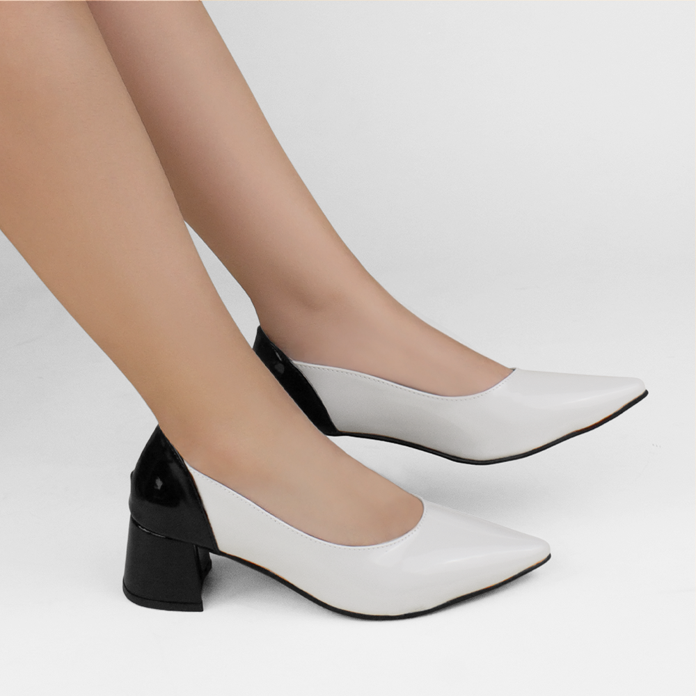 zapatillas blancas con negro de mujer con tacón de 5cm