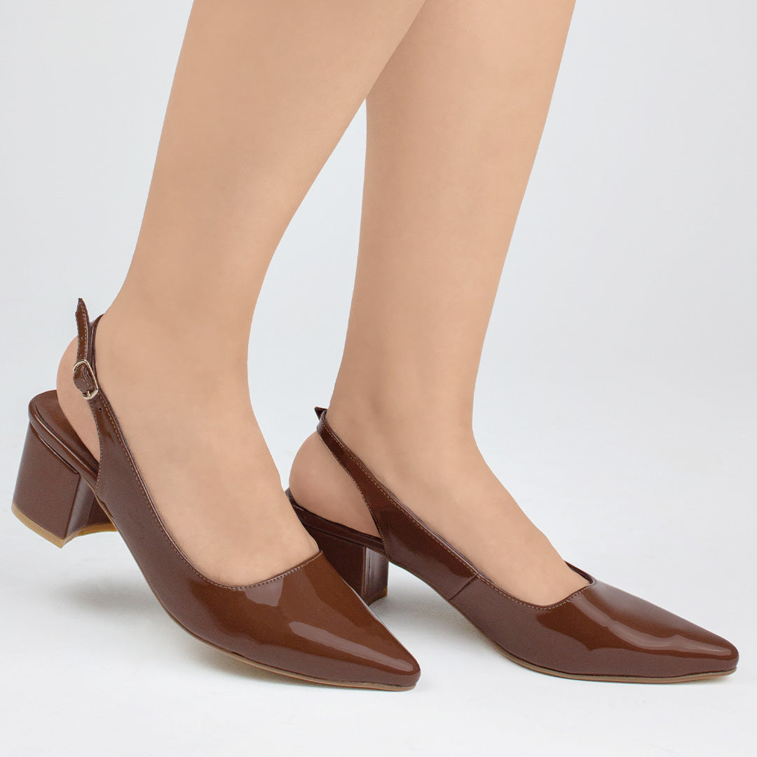 Zapatillas cafés para mujer con tacón bajo 6cm destalonadas