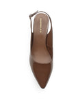 Vista superior de zapatilla café para mujer puntal 