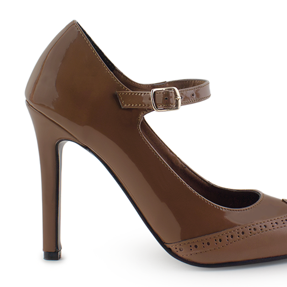Vista trasera de tacon delgado de 10cm en zapatilla para mujer cafe