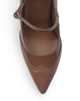 Vista de material charol en zapatilla stiletto color cafe para mujer