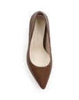 Vista superior de zapatilla para mujer tipo stiletto color cafe