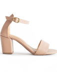 Vista lateral de zapatilla maquillaje para mujer con pulsera y tacón bajo