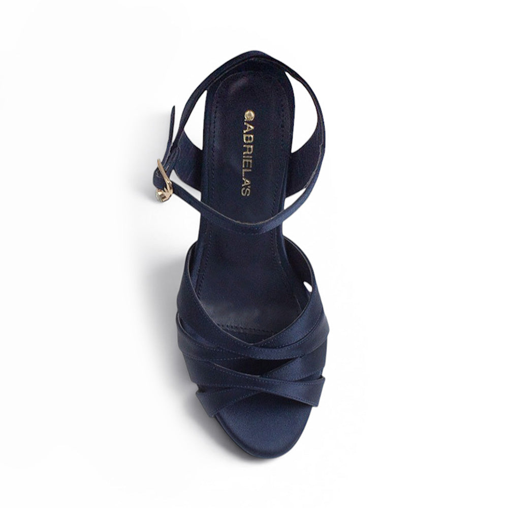 Vista superior de zapatillas marino con tacón medio y tiras para mujer