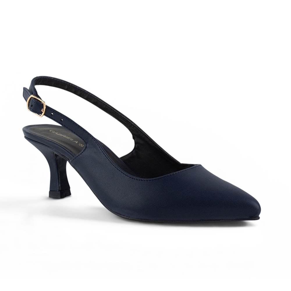 vista diagonal de zapatillas azul marino para dama con tacón medio y talón descubierto