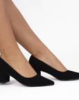 Zapatillas negras buck para mujer puntales con tacón bajo 5cm