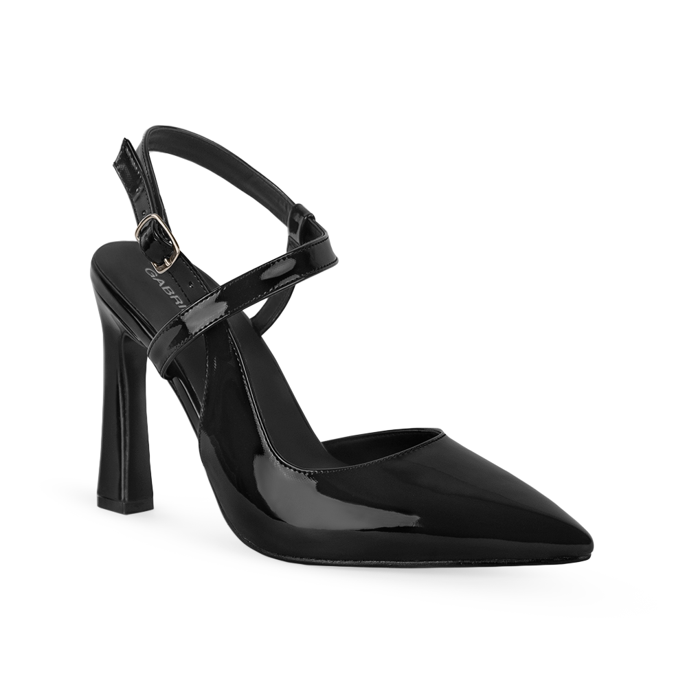 Vista diagonal de zapatilla negra puntal para mujer con tacón de 10cm
