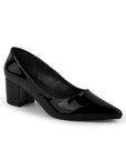 Vista diagonal de zapatilla negra charol 
para mujer tipo stiletto con tacón bajo de 5cm