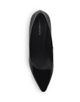 Vista superior de zapatilla tipo stiletto para mujer en color negro charol arrugado