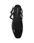 Vista superior de zapatilla con doble hebilla para mujer color negro