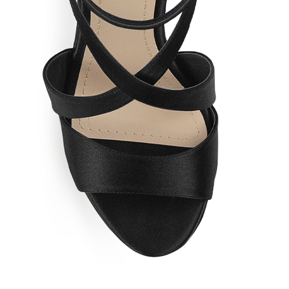 Vista de material shantung de zapatilla elegante para mujer
