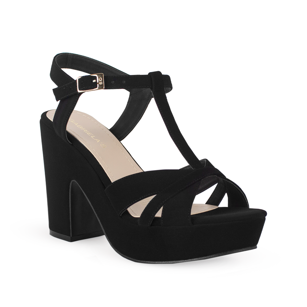 Vista diagonal de zapatilla con tacon ancho y pulsera color negro para mujer