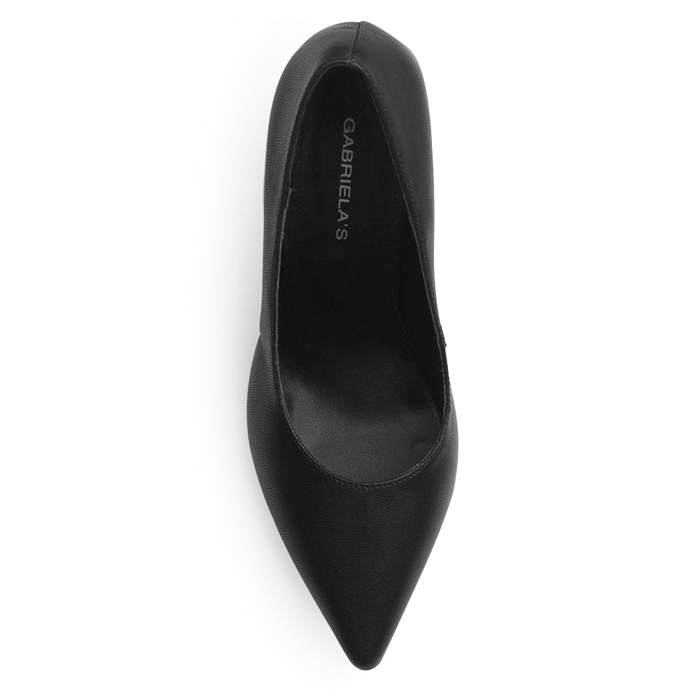 Vista superior de zapatilla para mujer tipo stiletto color negro con acabado cabra sintetico