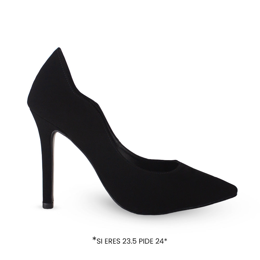 Vista lateral de zapatillas negras para mujer puntales con tacón delgado 10cm