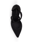 vista superior de zapatilla negra para mujer con tiras cruzadas de elastico