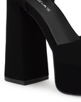 Vista trasera de tacón alto 13cm en zapatilla negra para mujer 