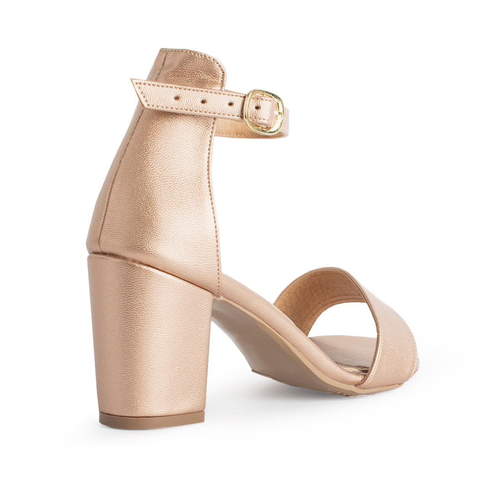 Vista trasera de tacón bajo 7cm en zapatilla oro rosado para mujer con pulsera