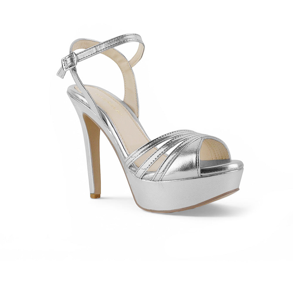 vista diagonal de zapatillas plata de dama con plataforma 