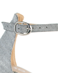 Vista de material sintético en zapatilla plata para mujer con tacón bajo 7cm y pulsera